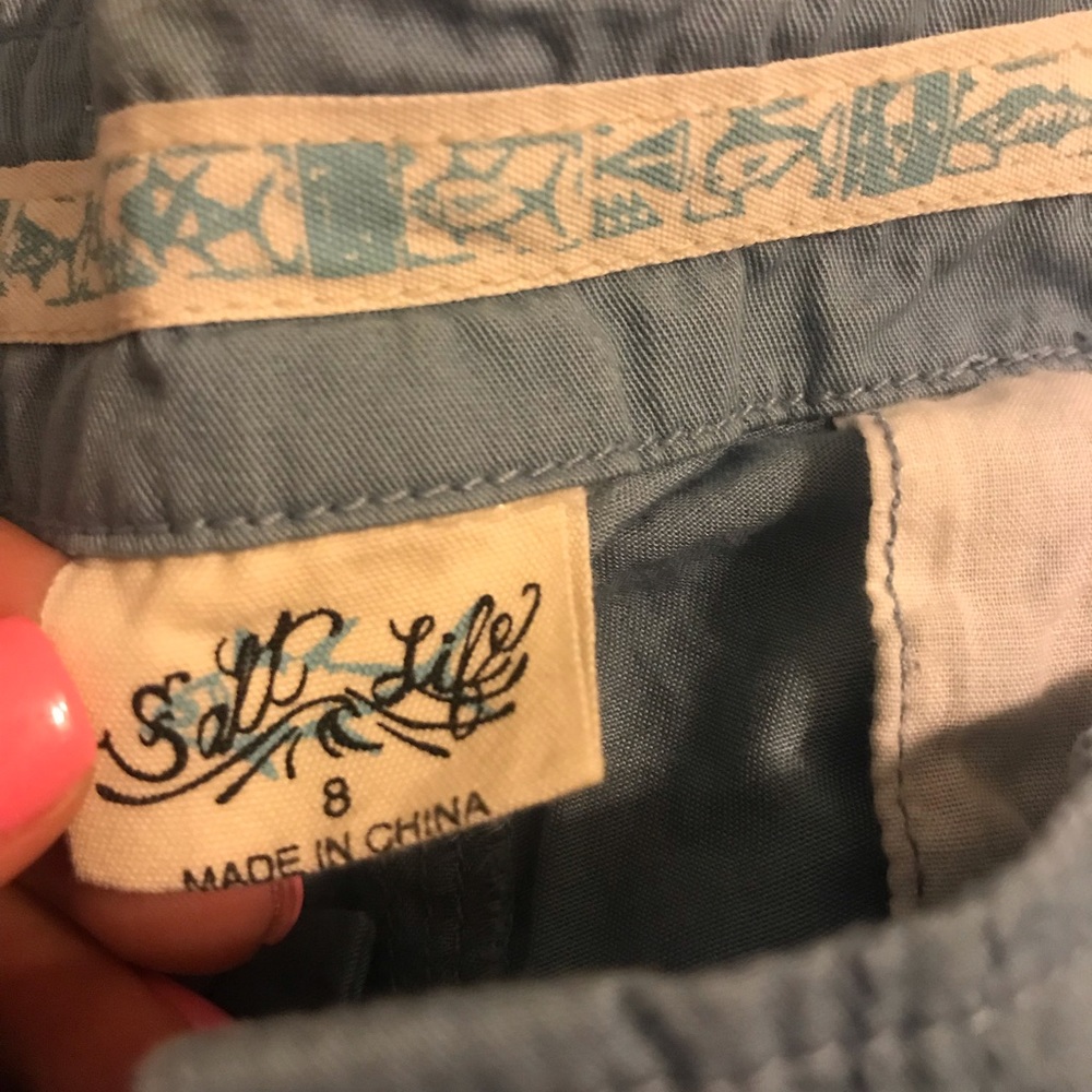 Shorts - Picture 3 of 3